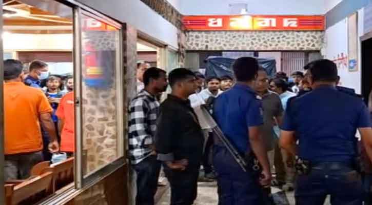 কক্সবাজার শহরে হোটেল থেকে যুবকের লাশ উদ্ধার