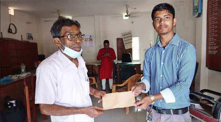 রামগঞ্জে দোকানের ছাদের অংশ ধ্বসে কলেজছাত্র নিহত, আহত ৫