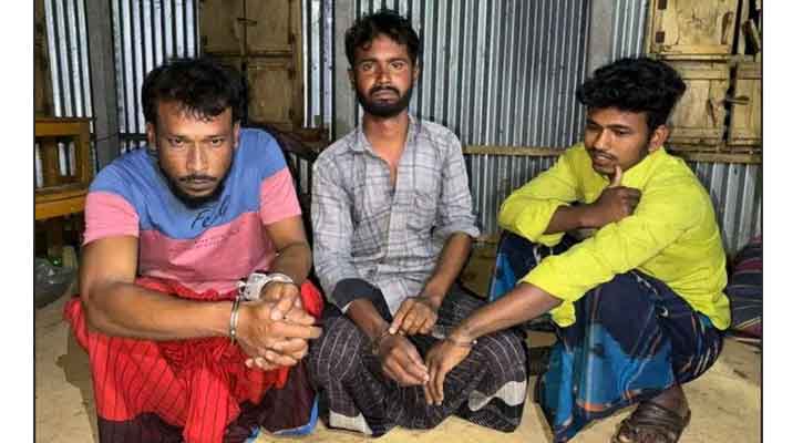 ইয়াবাসহ তিন মাদক কারবারি গ্রেপ্তার