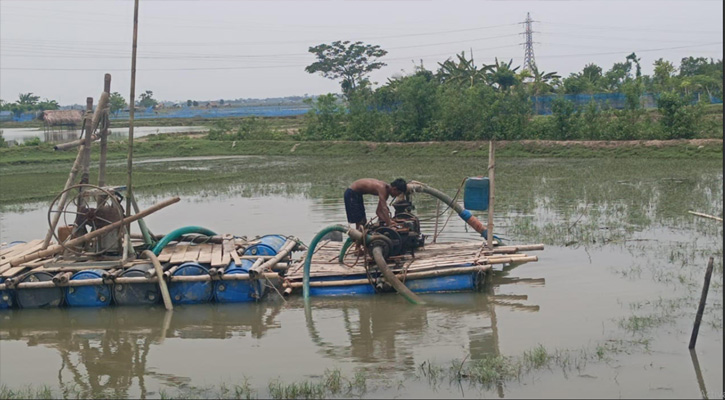 রামপালের অবৈধ বালি উত্তোলন বন্ধ করলো প্রশাসন,বেপরোয়া সুজন মজুমদার