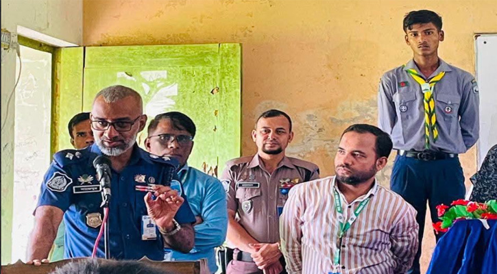 শিক্ষার্থীদের সঙ্গে পুলিশ সুপারের প্রাণবন্ত মতবিনিময়