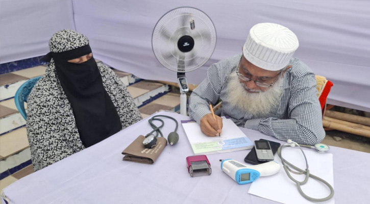 নরসিংদীতে ওয়ালটন প্লাজার উদ্যোগে ফ্রি মেডিকেল ক্যাম্প