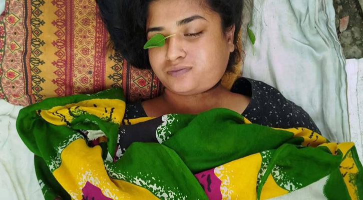 রামপালে তরুণীর ঝুলন্ত মরদেহ উদ্ধার, জামাতার বিরুদ্ধে হত্যার অভিযোগ মা-বাবার