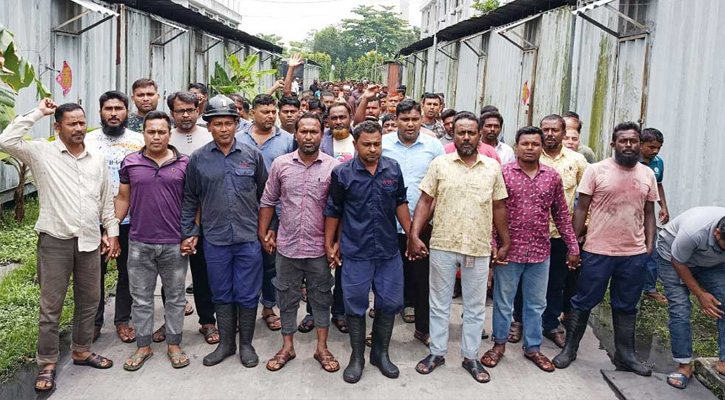 বড়পুকুরিয়া কয়লা খনির শ্রমিকরা কোল ফেইস বোনাসের দাবিতে বিক্ষোভ