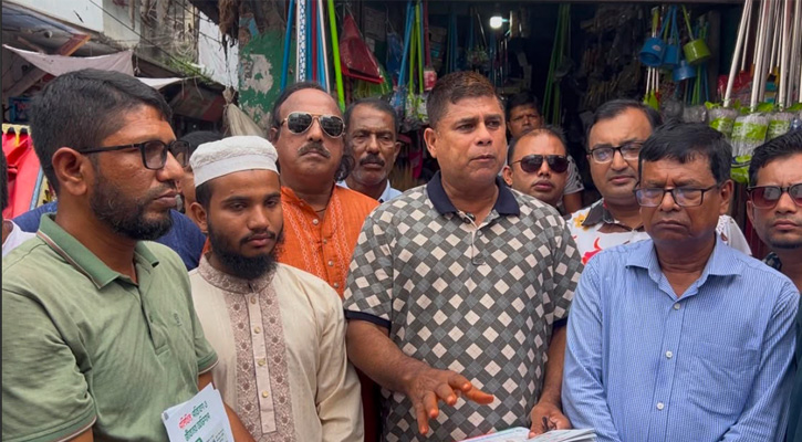 ব্রাহ্মণবাড়িয়া  পলিথিন বিক্রি-মজুত করলে ছাড় নয়’ জেলা পরিষদ প্রশাসকের হুঁশিয়ারি