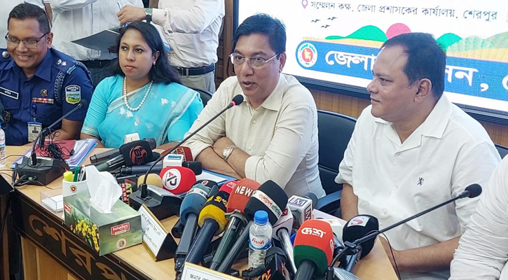 চীন থেকে দ্রুতগতির বুলেট ট্রেন আনার কথা চলছে: বিমানমন্ত্রী