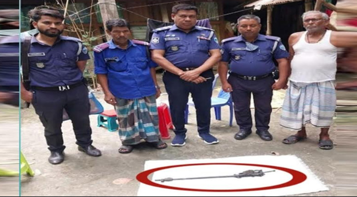 ফরিদগঞ্জে পুকুর খননে উদ্ধার হলো থ্রি-নট-থ্রি রাইফেলের অংশ