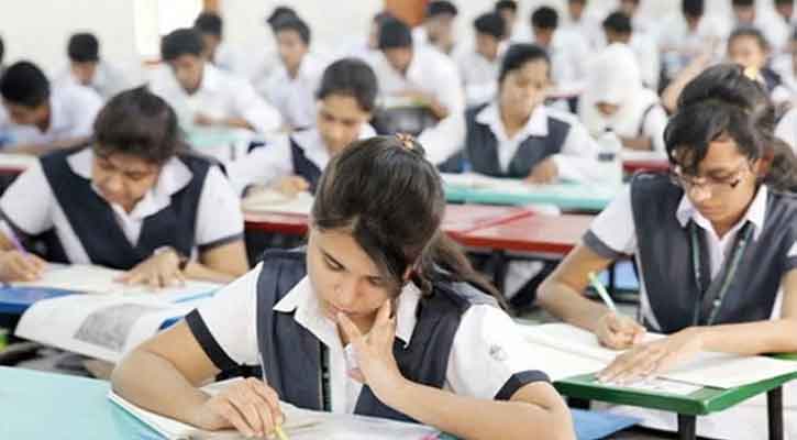 এসএসসির দ্বিতীয় দিনে ২৭ হাজার পরীক্ষার্থী অনুপস্থিত