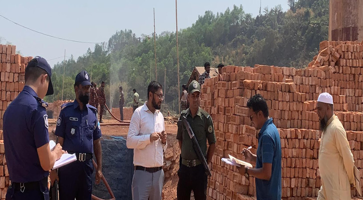 লামায় অবৈধ ৩টি ব্রিক্সফিল্ড‍‍`কে ৫ লক্ষ ৫০ হাজার টাকা জরিমানা