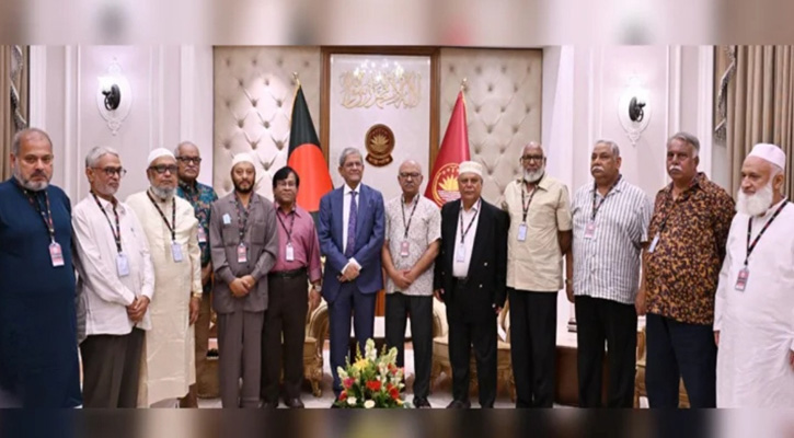 মুক্তিযোদ্ধাদের যথাযথ সম্মান ও মর্যাদা নিশ্চিত করতে হবে: রাষ্ট্রপতি