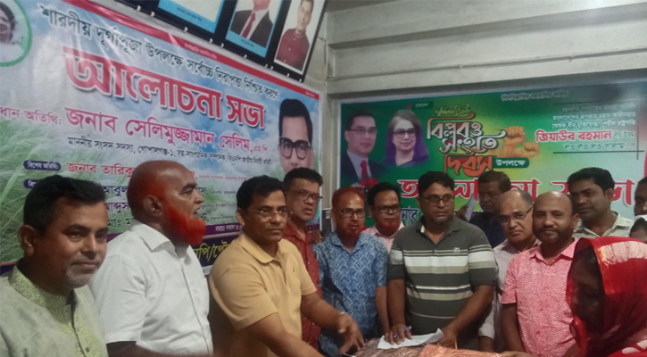 বিজয়া দশমীতে সনাতন ধর্মাবলম্বীদের সঙ্গে এমপি সেলিমুজ্জামানের শুভেচ্ছা বিনিময়
