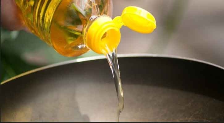 নিম্নআয়ের মানুষদের জন্য কেনা হচ্ছে ৩ কোটি লিটার ভোজ্যতেল