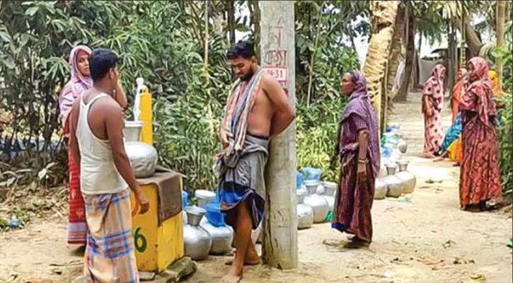 রাজশাহী বরেন্দ্রে পানির স্তরে ধস: সুপেয় জলের তীব্র হাহাকার