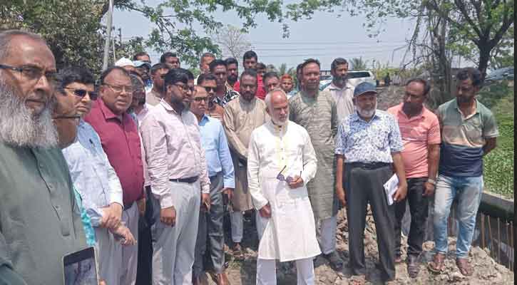 খুলনায় রায়পাড়া–বাইপাস সড়ক ও ড্রেনেজ কাজ পরিদর্শন করলেন সিটি কর্পোরেশনের প্রশাসক