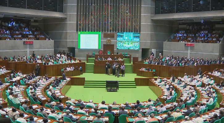 সরকারি চাকরিতে প্রবেশে বয়সসীমা ৩২ করে সংসদে বিল পাস