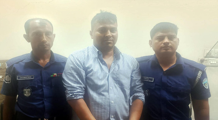 চৌদ্দগ্রামে পুলিশের উপর হামলার আসামী যুবলীগ নেতা কাজী এমদাদ জেলহাজতে