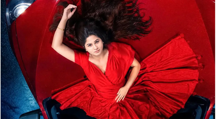 স্পর্শিয়া এবার ‘লালপরী’