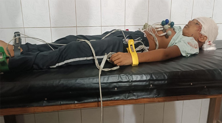 পাবনার ভাঙ্গুড়ায় বনলতা এক্সপ্রেস ট্রেনের ধাক্কায় কিশোর সামিউল নিহত
