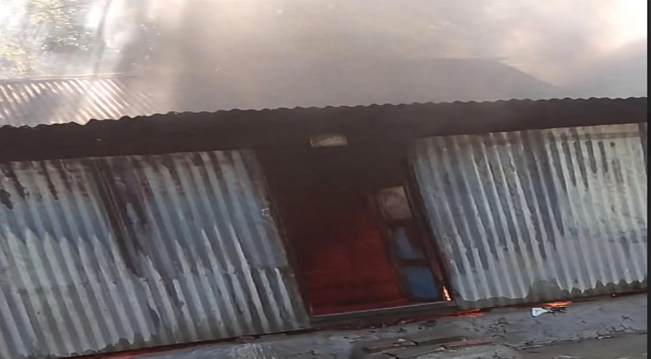 নগরকান্দায় মামলার বাদীর বসতঘরে আগুন, থানায় অভিযোগ