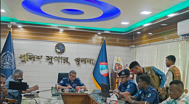 খুলনায় নবাগত পুলিশ সুপারের সঙ্গে সাংবাদিকদের মতবিনিময়