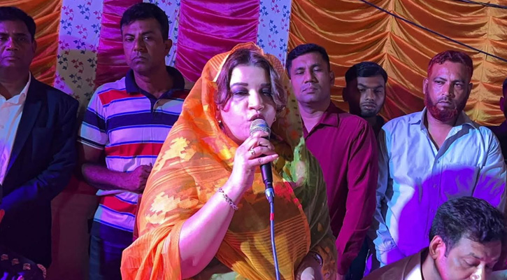 পররাষ্ট্র প্রতিমন্ত্রী শামা ওবায়েদ এর নগরকান্দা ও সালথার বিভিন্ন পূজা মন্ডপ পরিদর্শন
