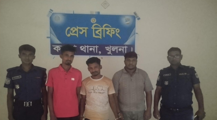 কয়রায় ১৯ পিস ইয়াবা সহ ৩ মাদক কারবারি আটক