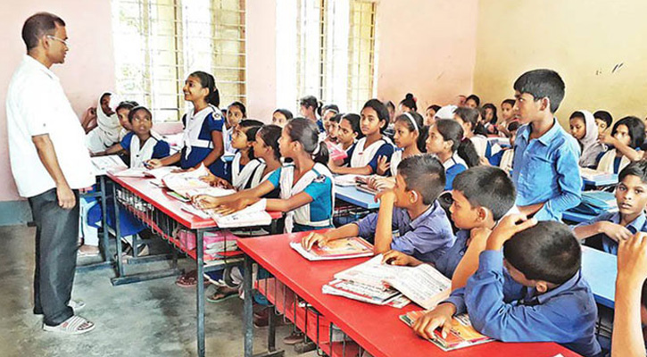 ঈদ ছুটি শেষে আজ থেকে প্রাথমিক পাঠদান শুরু, মাধ্যমিক খুলছে কাল