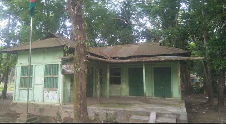 গৌরীপুর উপজেলায় ইউনিয়ন ভূমি অফিসে অনিয়মের অভিযোগ