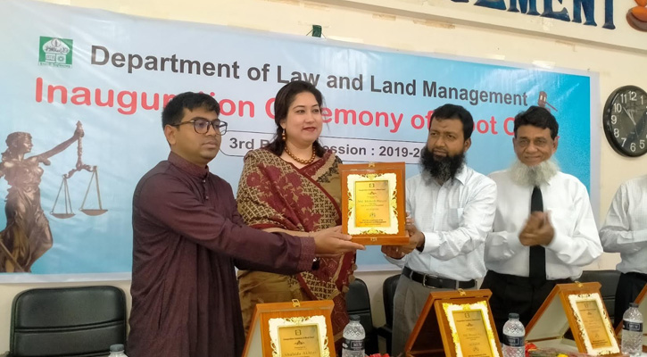 ইবির ল’ এন্ড ল্যান্ড ম্যানেজমেন্ট বিভাগে মুট কোর্ট অনুষ্ঠিত