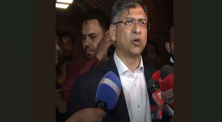 এই স্ববিরোধিতা কেন?’ রাষ্ট্রপতির ভাষণের বিরোধিতা নিয়ে স্বরাষ্ট্রমন্ত্রী