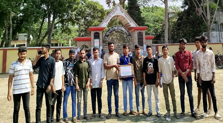 মধুখালীতে এসএসসি পরীক্ষার্থীদের পাশে পৌর ছাত্রদল