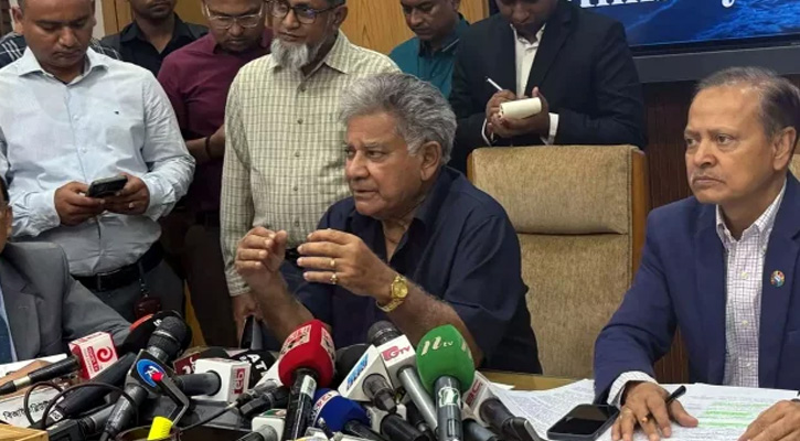 ঈদে লঞ্চে বেশি ভাড়া নিলেই রুট পারমিট বাতিল: নৌপরিবহন উপদেষ্টা