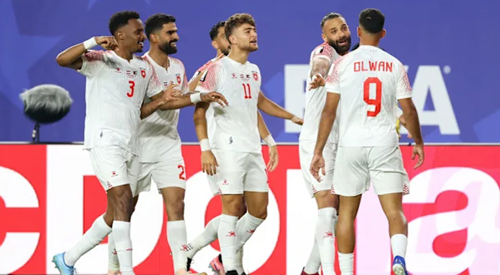 দুর্দান্ত প্রত্যাবর্তনের গল্প লিখলো আলজেরিয়া, বিদায় জর্ডানের
