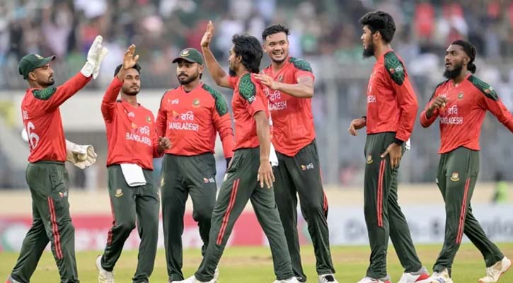 প্রথম দুই ওয়ানডের জন্য ১৫ সদস্যের শক্তিশালী দল ঘোষণা