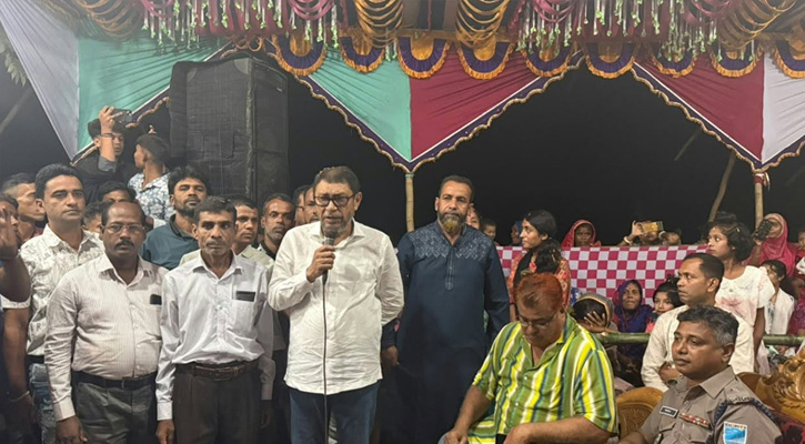 দুর্গাপূজার নিরাপত্তায় প্রয়োজনীয় সব ব্যবস্থা নিয়েছে সরকার: স্বাস্থ্যমন্ত্রী