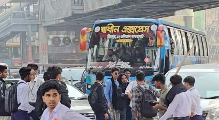 সাকিবুল হত্যার বিচার দাবিতে ফার্মগেট ও এলিভেটেড এক্সপ্রেসওয়েতে অবরোধ