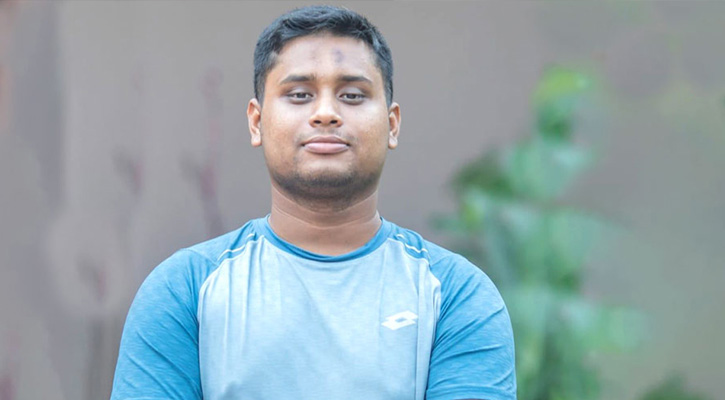 ফেসবুক থেকে কত টাকা আয় করেন হাসনাত?