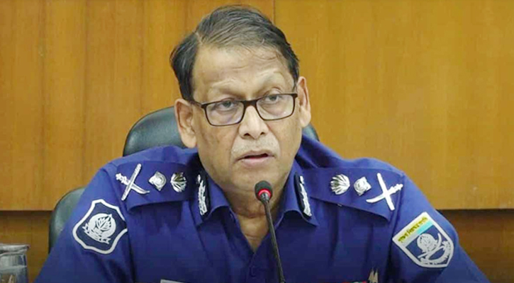 আইজিপির বরখাস্ত চেয়ে প্রধান উপদেষ্টার কাছে আবেদন