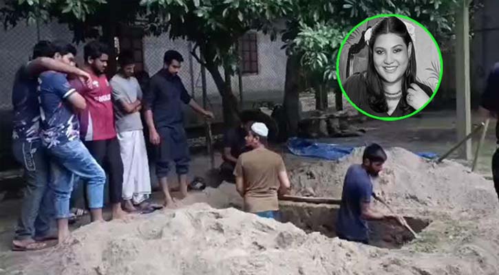 মুন্সিগঞ্জে নানার বাড়িতে কারিনার দাফন সম্পন্ন