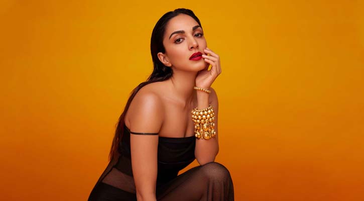 অন্তঃসত্ত্বা কিয়ারাকে জড়িয়ে ধরার চেষ্টা, সেদিন যা ঘটেছিল