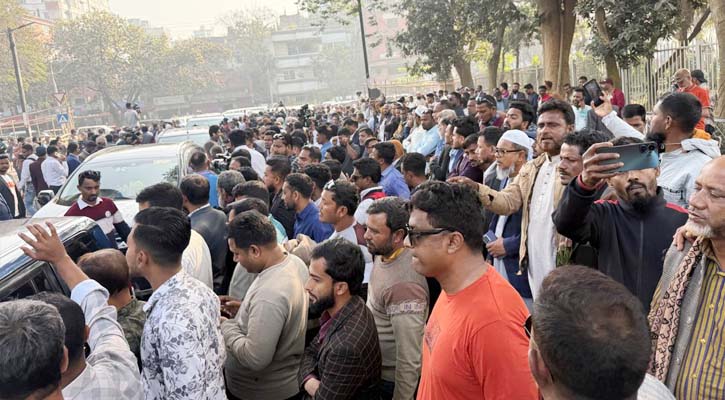 দক্ষিণ প্লাজায় আসতে শুরু করেছেন নবনির্বাচিত এমপিরা