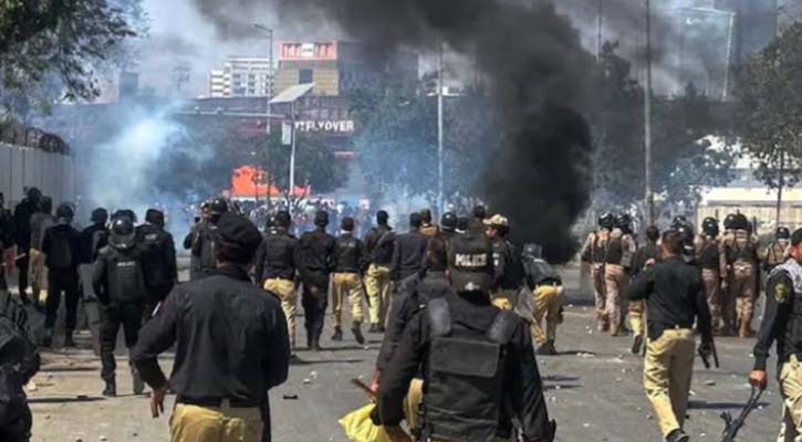 খামেনিকে হত্যা: পাকিস্তানজুড়ে সহিংসতায় নিহত ২৩