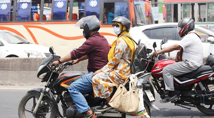 মোটরসাইকেল ও গাড়ি চালনায় সতর্ক থাকার আহ্বান পুলিশের