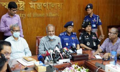 আসিফ মাহমুদের অস্ত্র ইস্যুতে যা বললেন স্বরাষ্ট্র উপদেষ্টা