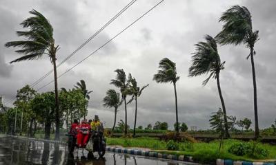 ঢাকাসহ ১৩ অঞ্চলে ঝড়-বৃষ্টির সম্ভাবনা