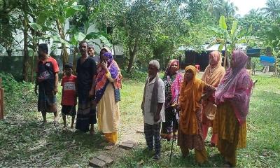 বাগেরহাটে একটি নিরীহ পরিবারকে হয়রানির অভিযোগ