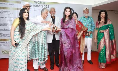 ডাব্লিউসিএসডিএফ অ্যাওয়ার্ডে ভূষিত হলেন অভিনেত্রী তানজিকা আমিন