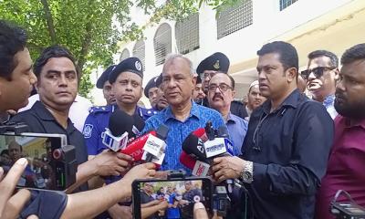 খাল দখলকারী ও ভূমিদস্যুদের ছাড় নয়: স্বরাষ্ট্র উপদেষ্টা