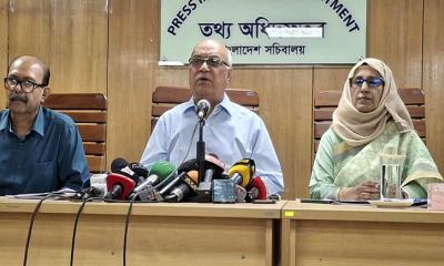 জুলাই যোদ্ধাদের জন্য সরকারি চাকরিতে থাকবে না কোটা : মুক্তিযুদ্ধ উপদেষ্টা