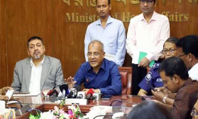 গাজীপুরের পুলিশ কমিশনারকে শোকজ নোটিশ দেওয়া হবে : স্বরাষ্ট্র উপদেষ্টা